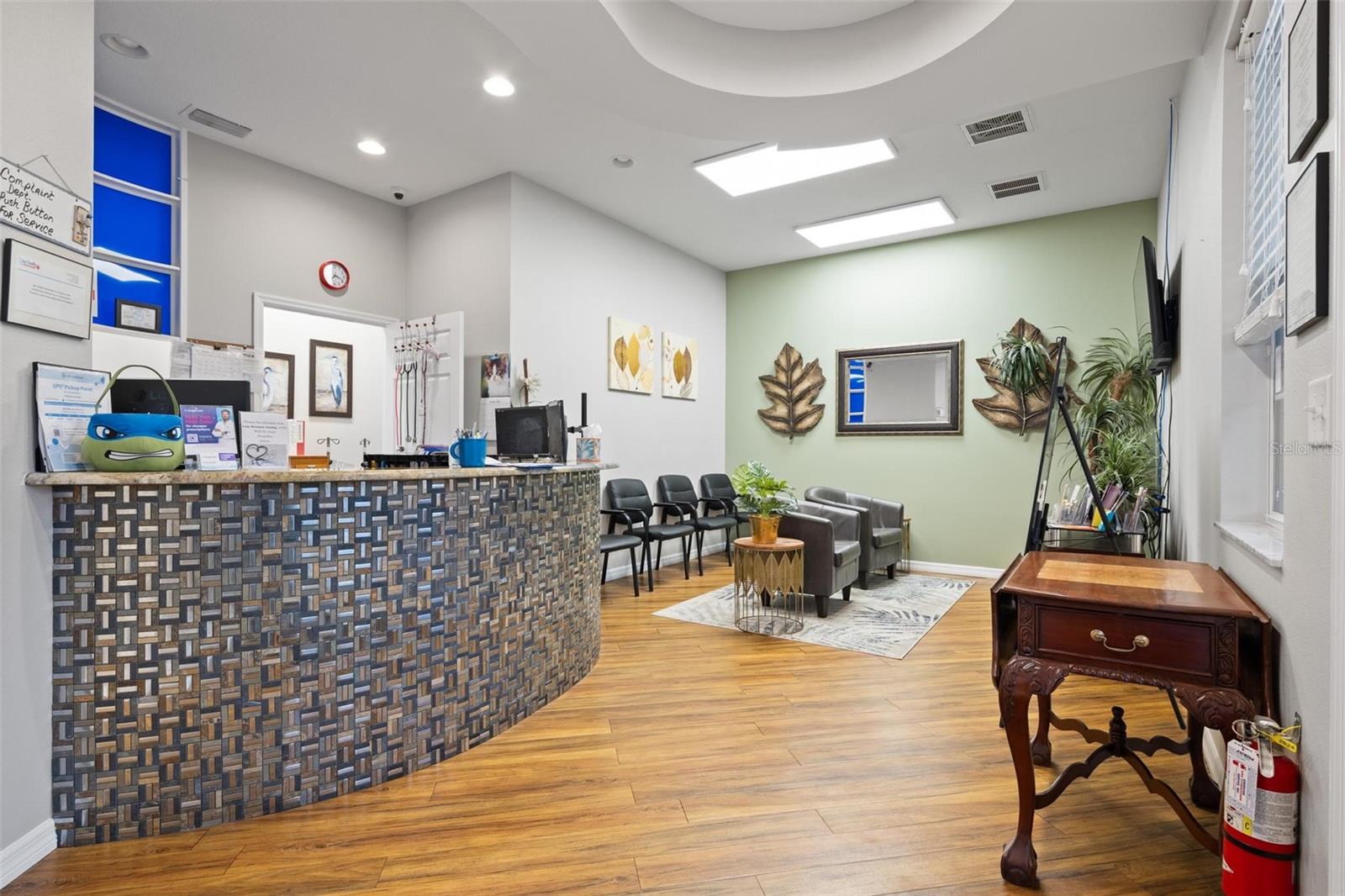 BALLANTRAE PROFESSIONAL - Commercial Sale