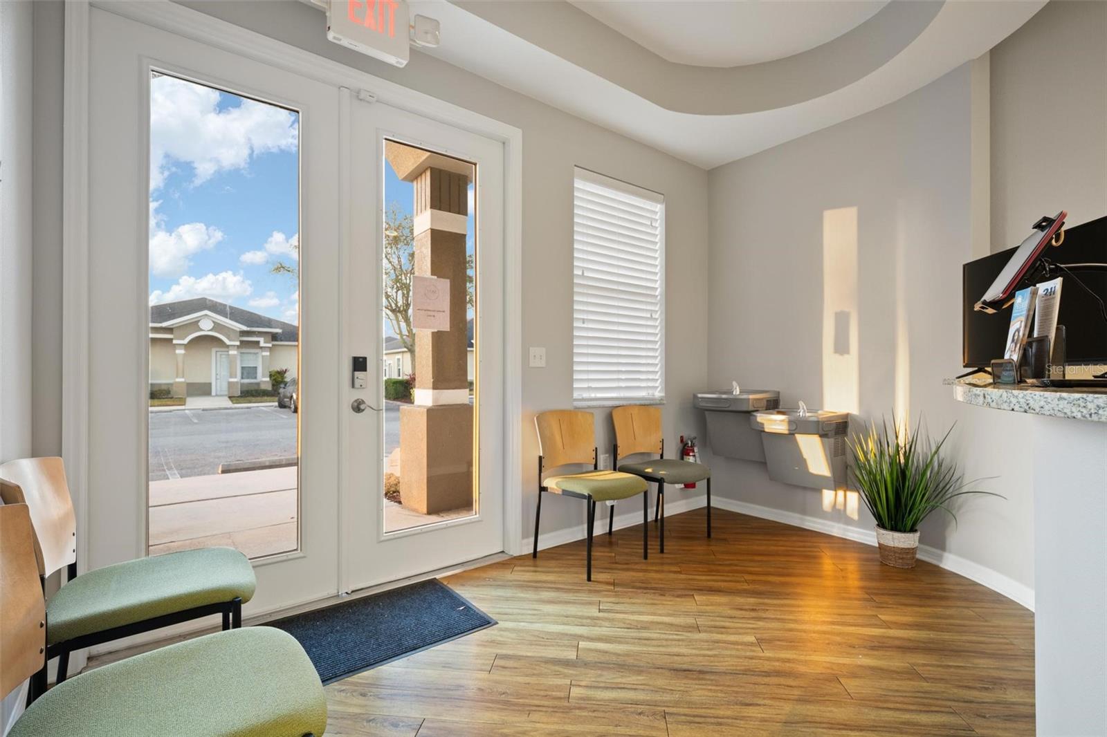 BALLANTRAE PROFESSIONAL - Commercial Sale