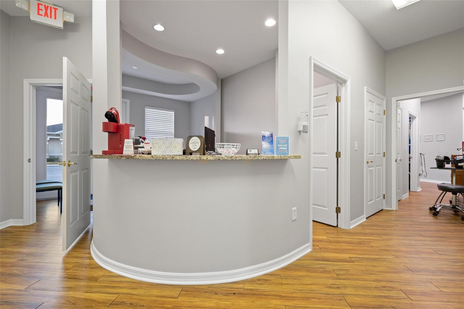 BALLANTRAE PROFESSIONAL - Commercial Sale