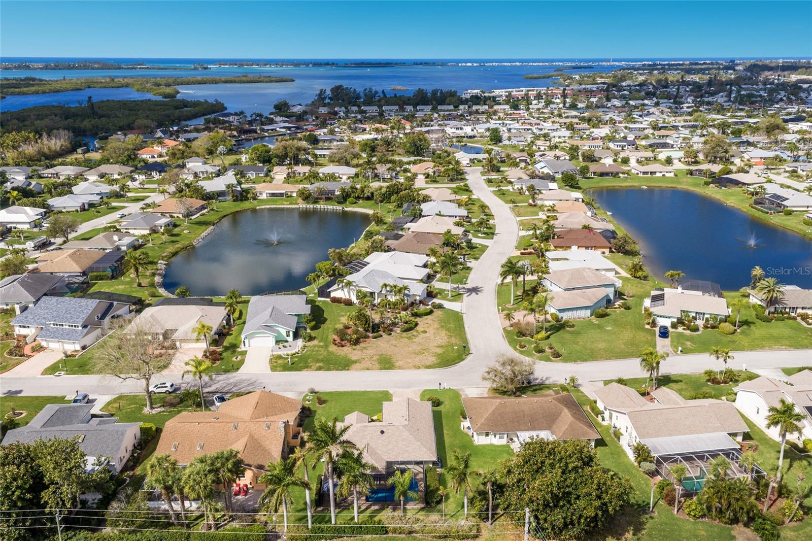 BAY LAKE ESTATES PH I - Residential