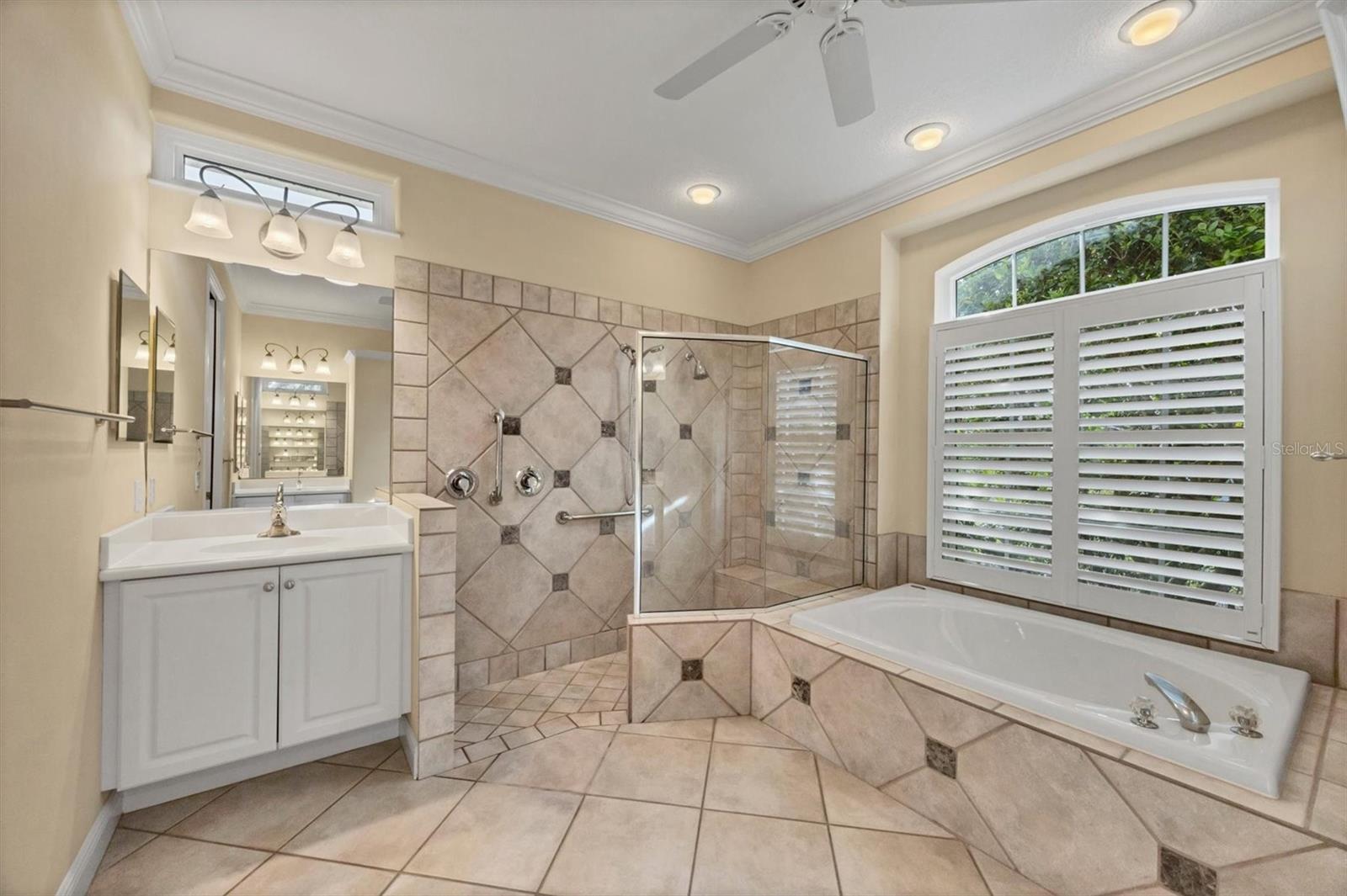 PARK TRACE ESTATES - Residential