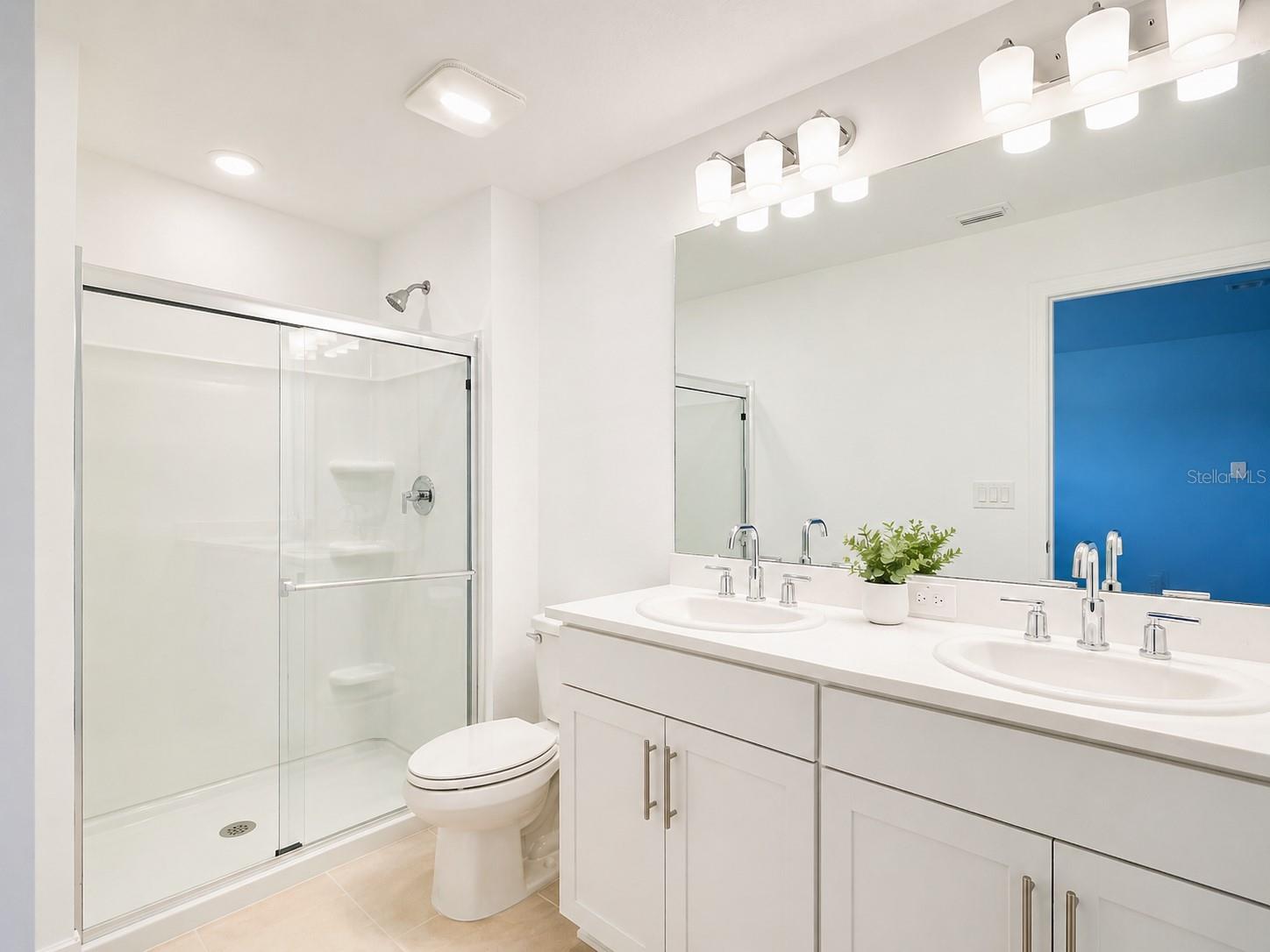 THE TOWNHOMES AT RIVER LANDING - Residential Lease
