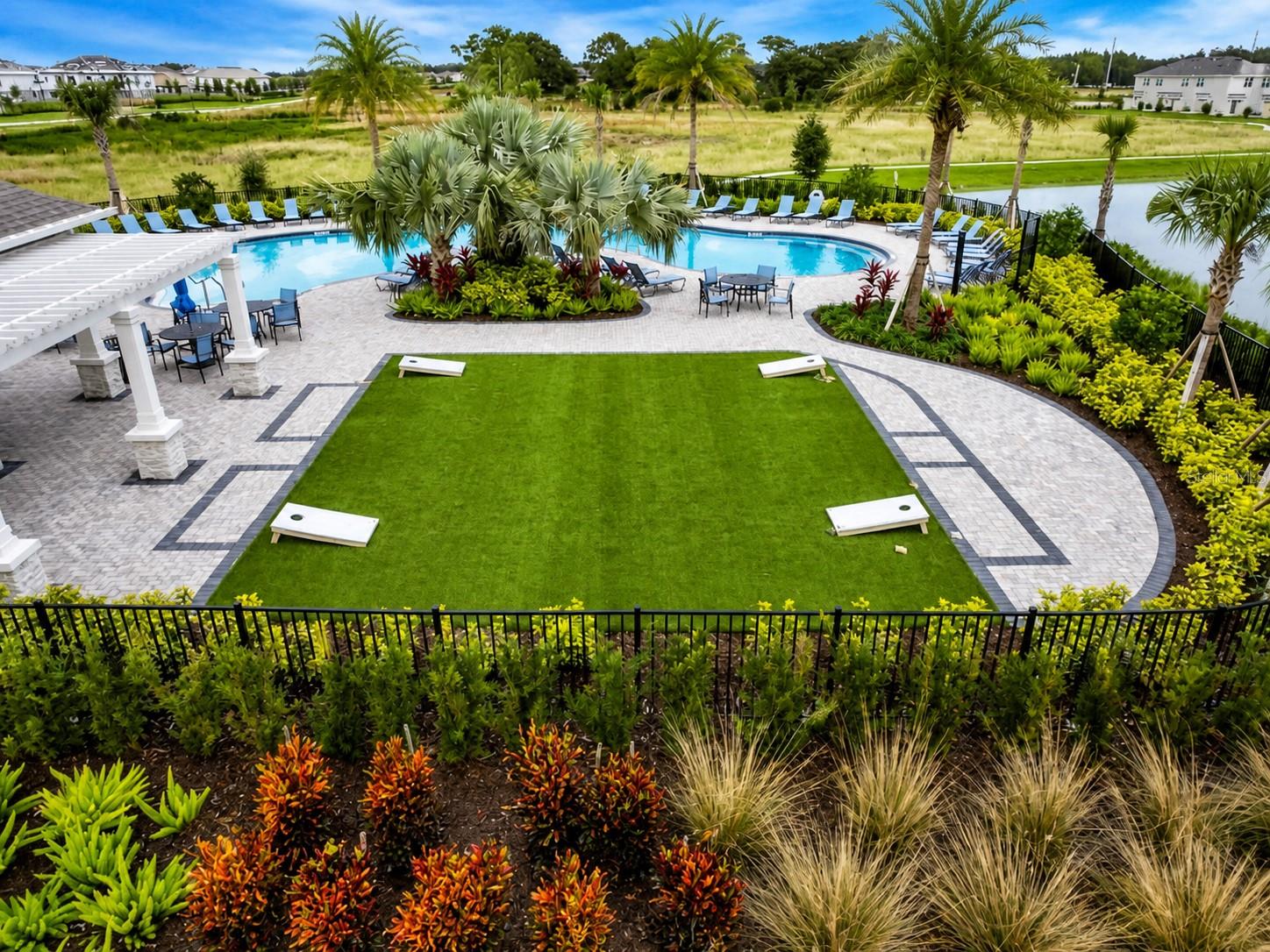 THE TOWNHOMES AT RIVER LANDING - Residential Lease