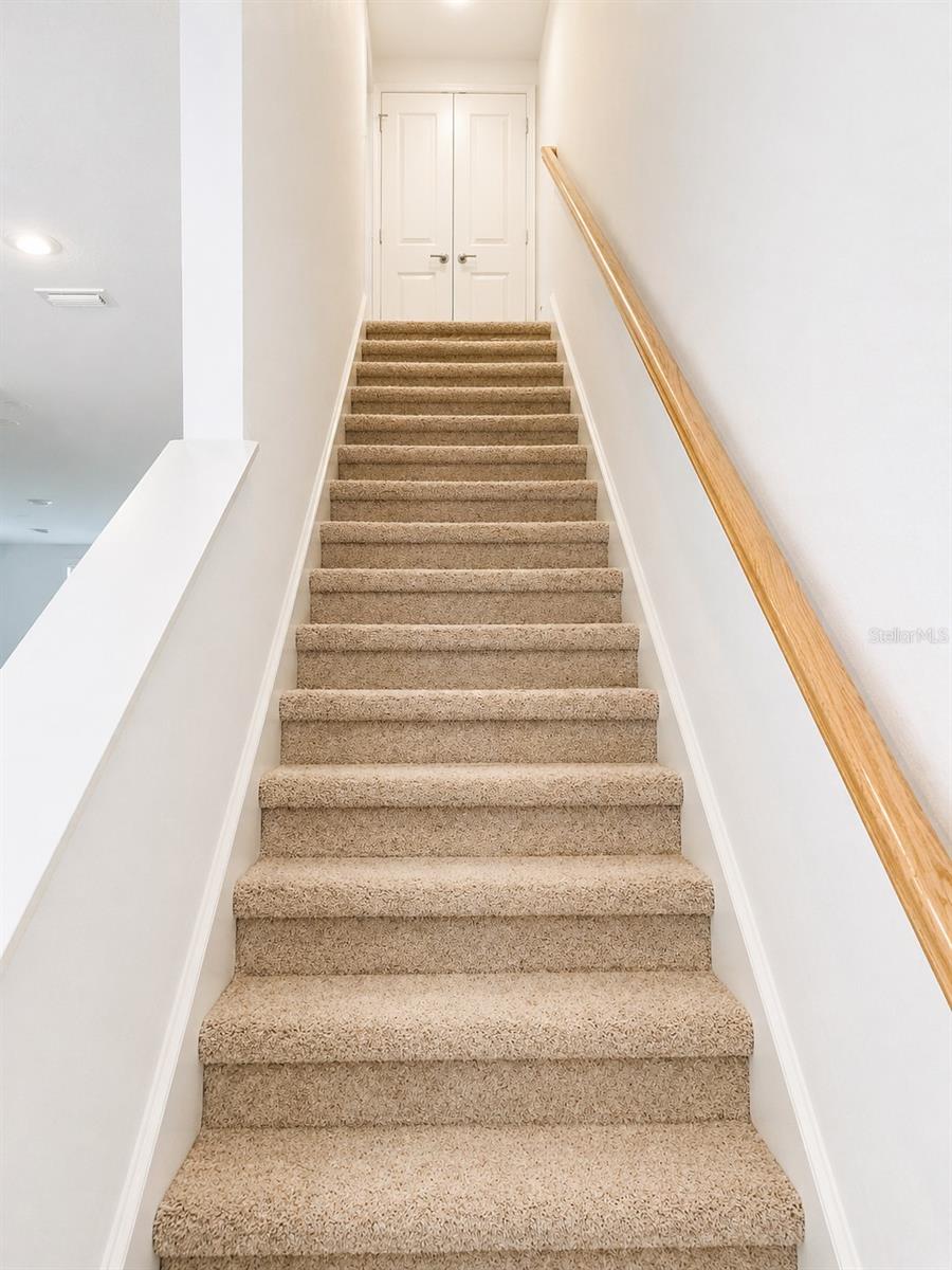 THE TOWNHOMES AT RIVER LANDING - Residential Lease