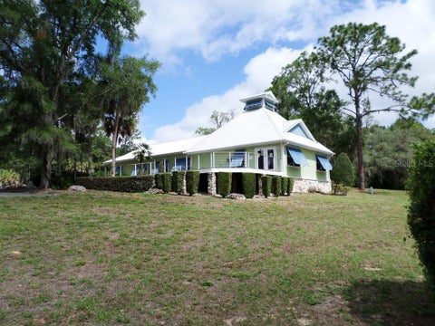 Photo of 8621 SW 200th Cir, Dunnellon, FL 34431 (MLS # OM728047)