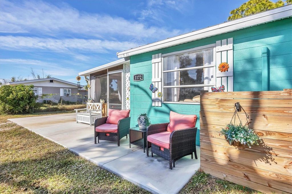 Photo of 1172 Edgemere Place, Englewood, FL 34224 (MLS # D6145184)