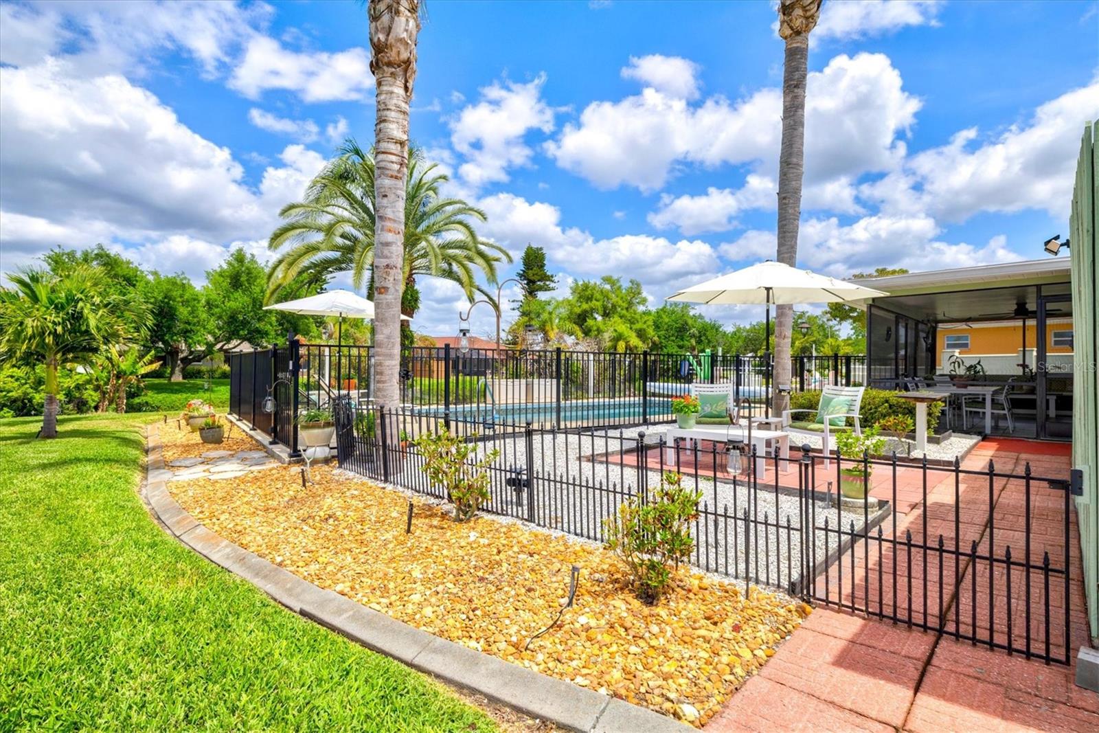 PINEBROOK SOUTH - Residential