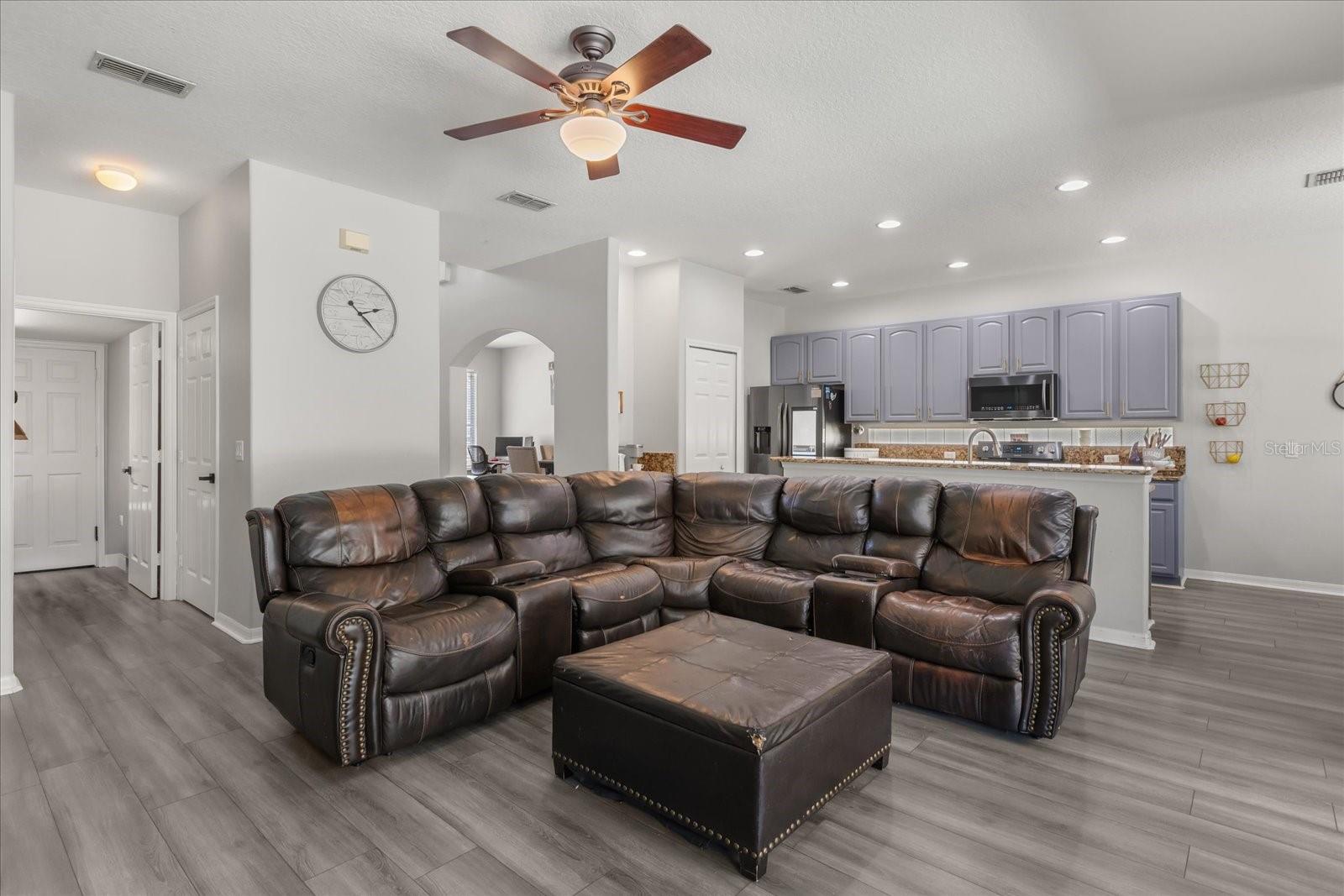 CYPRESS CHASE - Residential