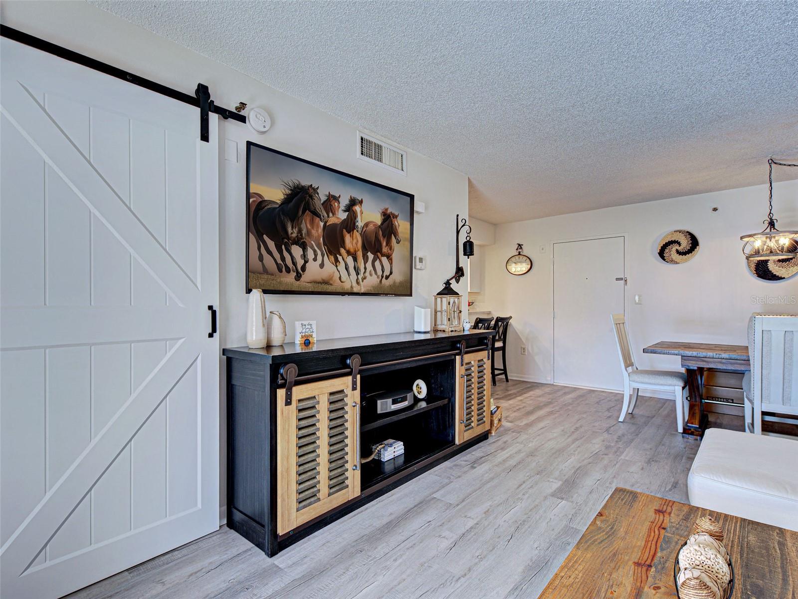 PROMENADES WEST CONDO - Residential