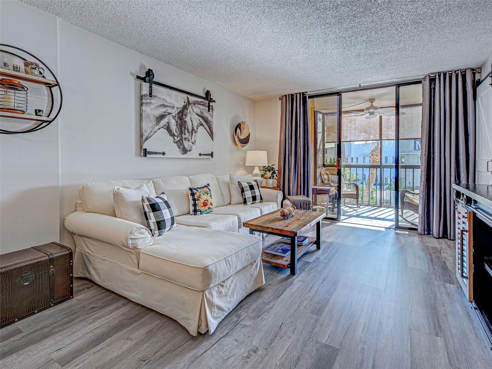 PROMENADES WEST CONDO - Residential