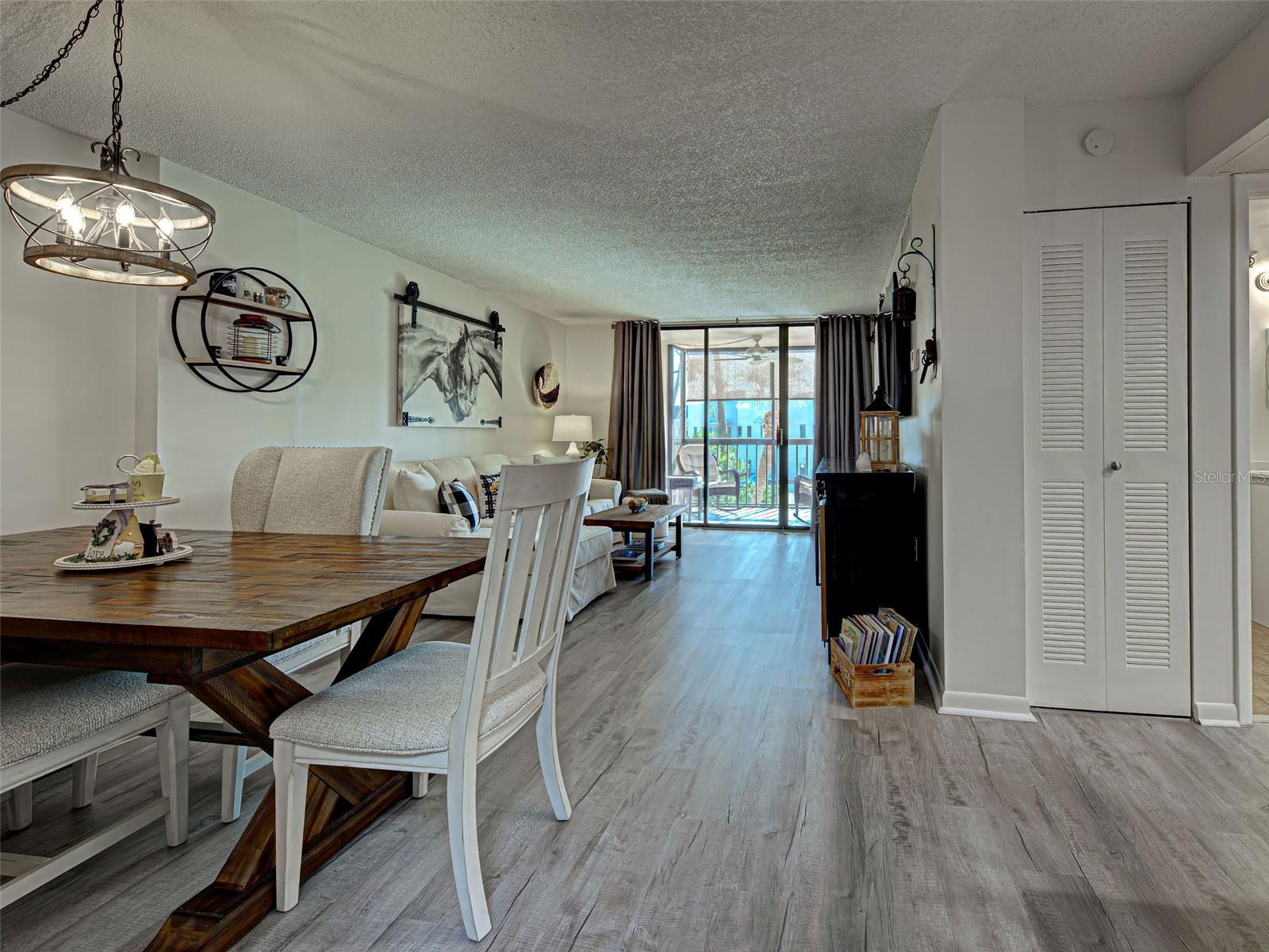 PROMENADES WEST CONDO - Residential