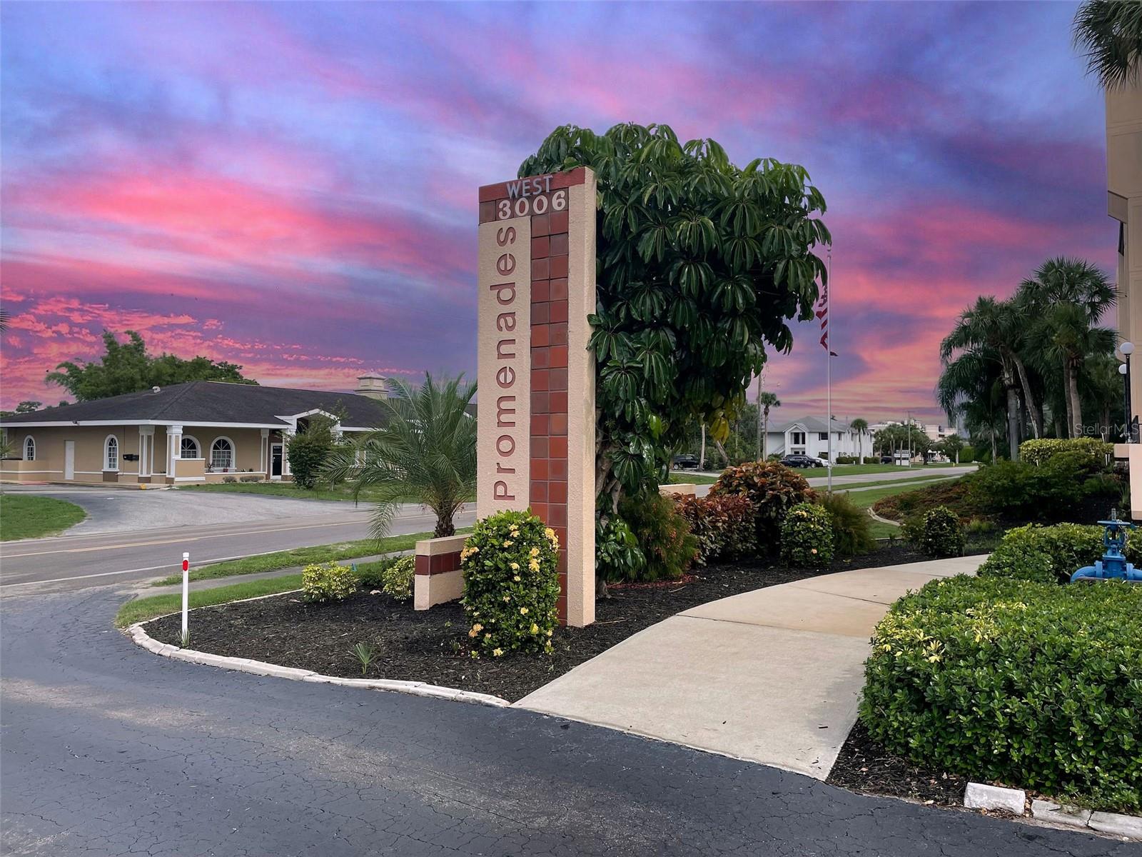 PROMENADES WEST CONDO - Residential