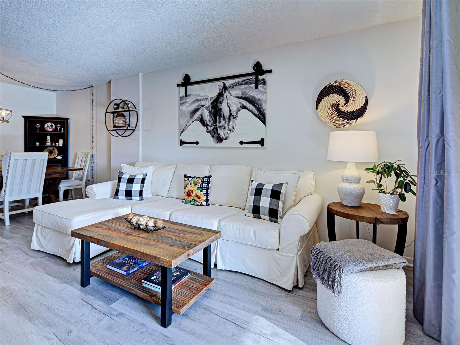 PROMENADES WEST CONDO - Residential