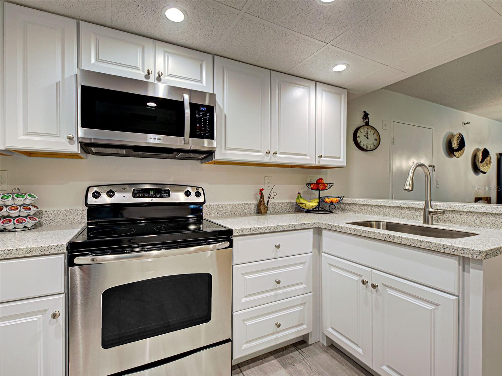 PROMENADES WEST CONDO - Residential