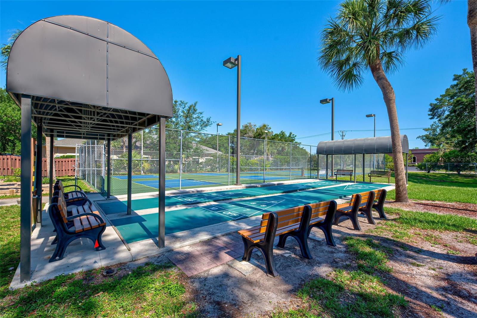 PROMENADES WEST CONDO - Residential