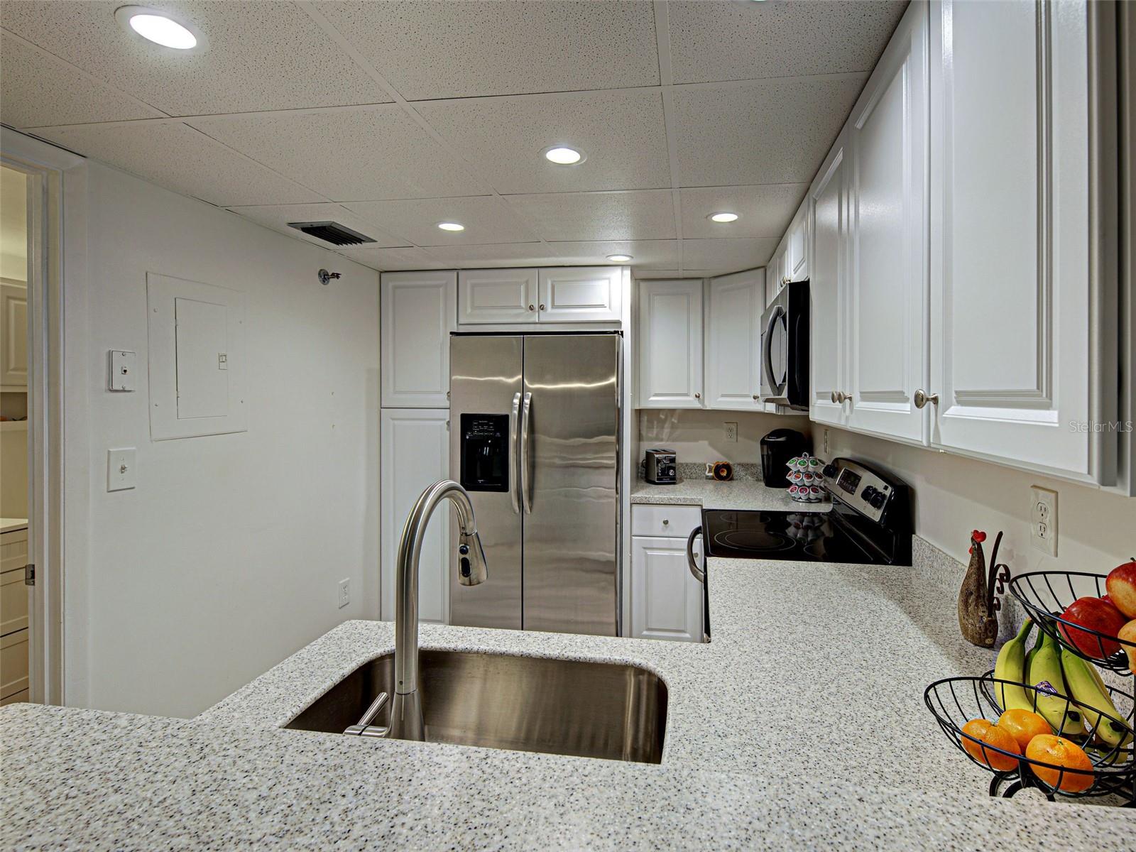 PROMENADES WEST CONDO - Residential