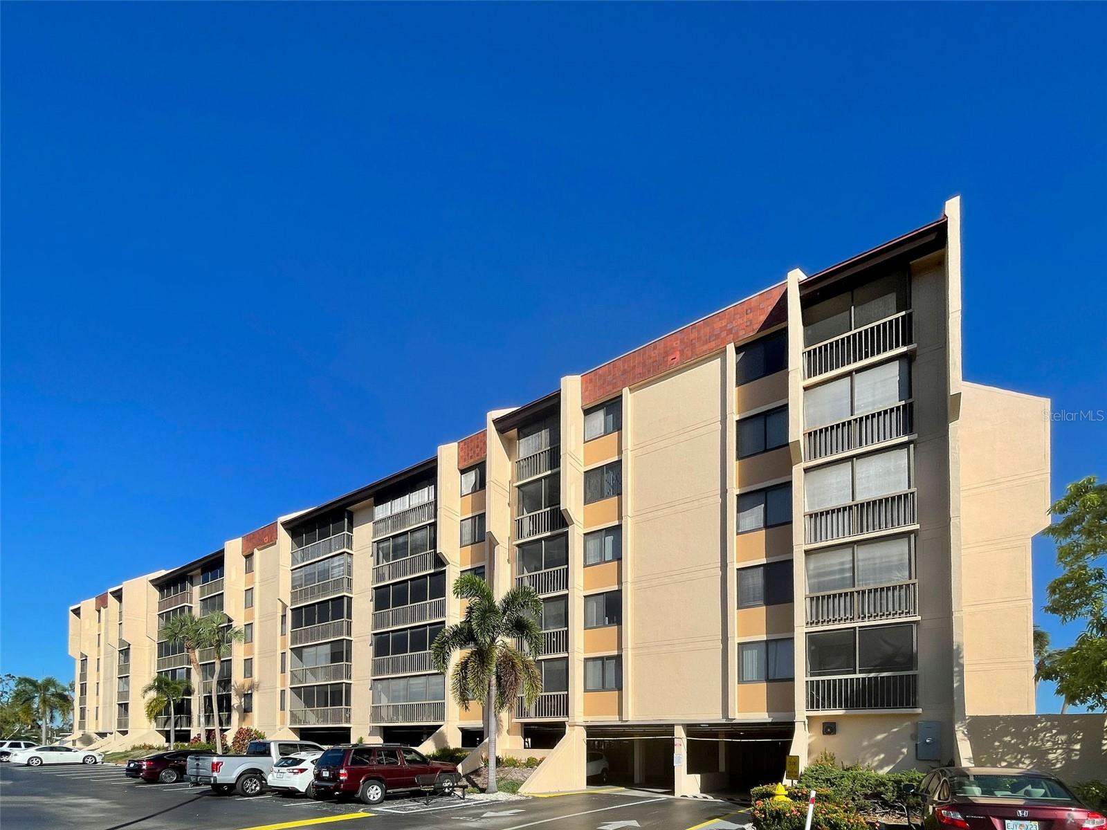 PROMENADES WEST CONDO - Residential