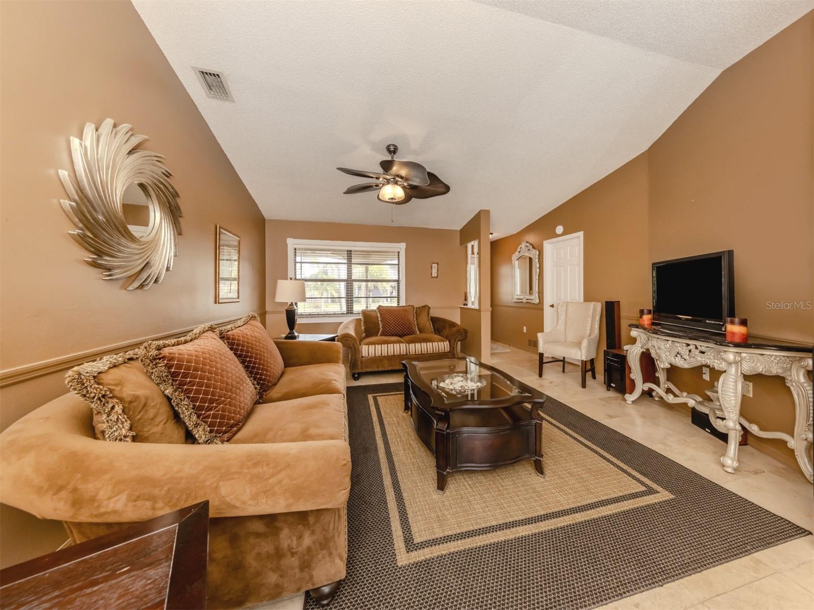 1101 SOUTHLAND ROAD