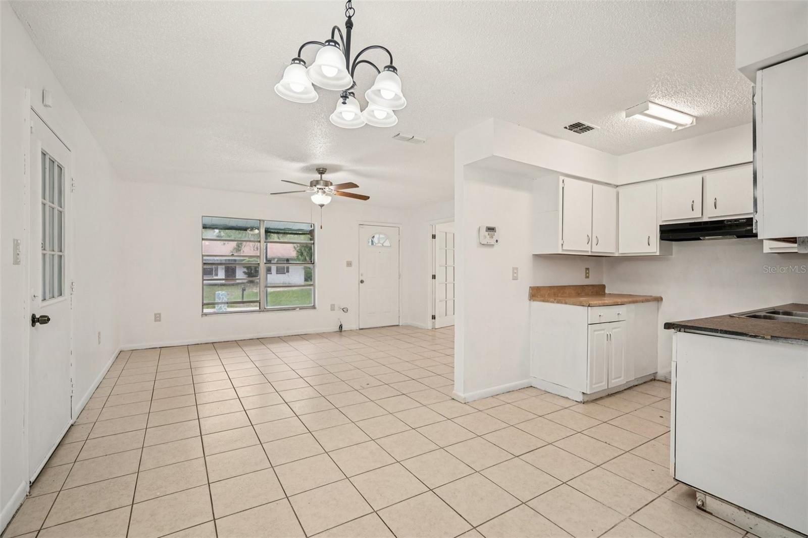 ROCHMONS HEIGHTS - Residential