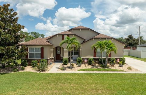 Photo of 4906 Stone Acres Circle, Saint Cloud, FL 34771 (MLS # S5131156)