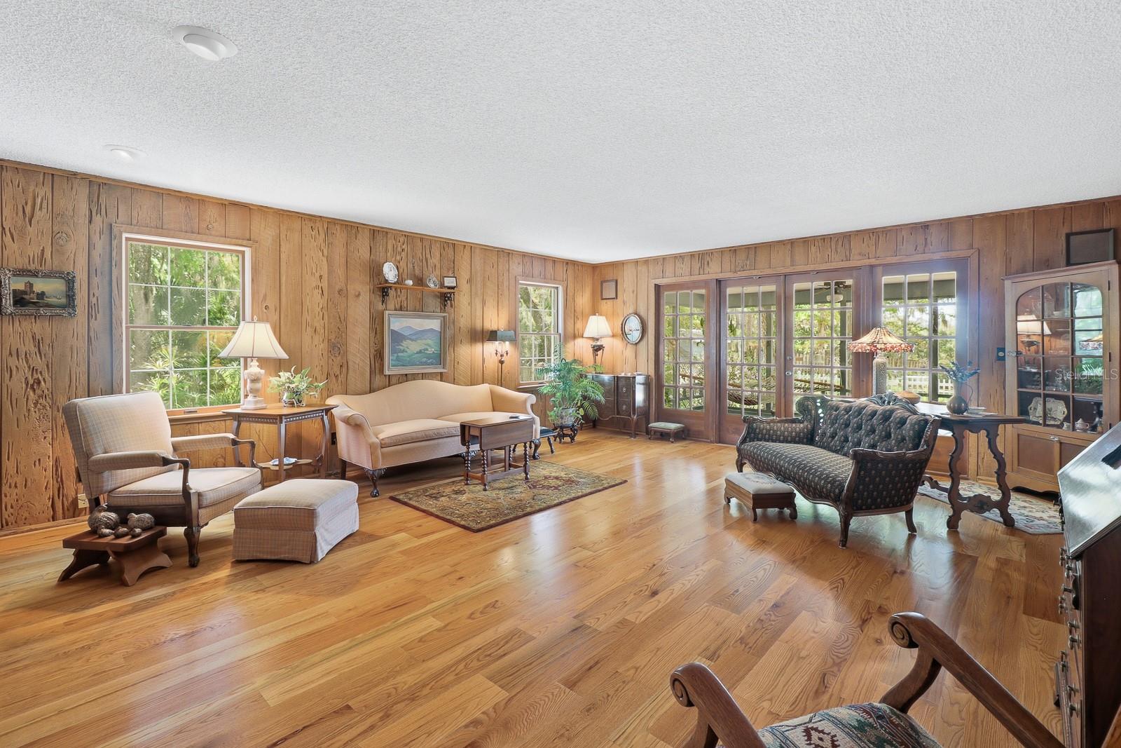 ASSESSORS LT 01 34-16-33 - Residential