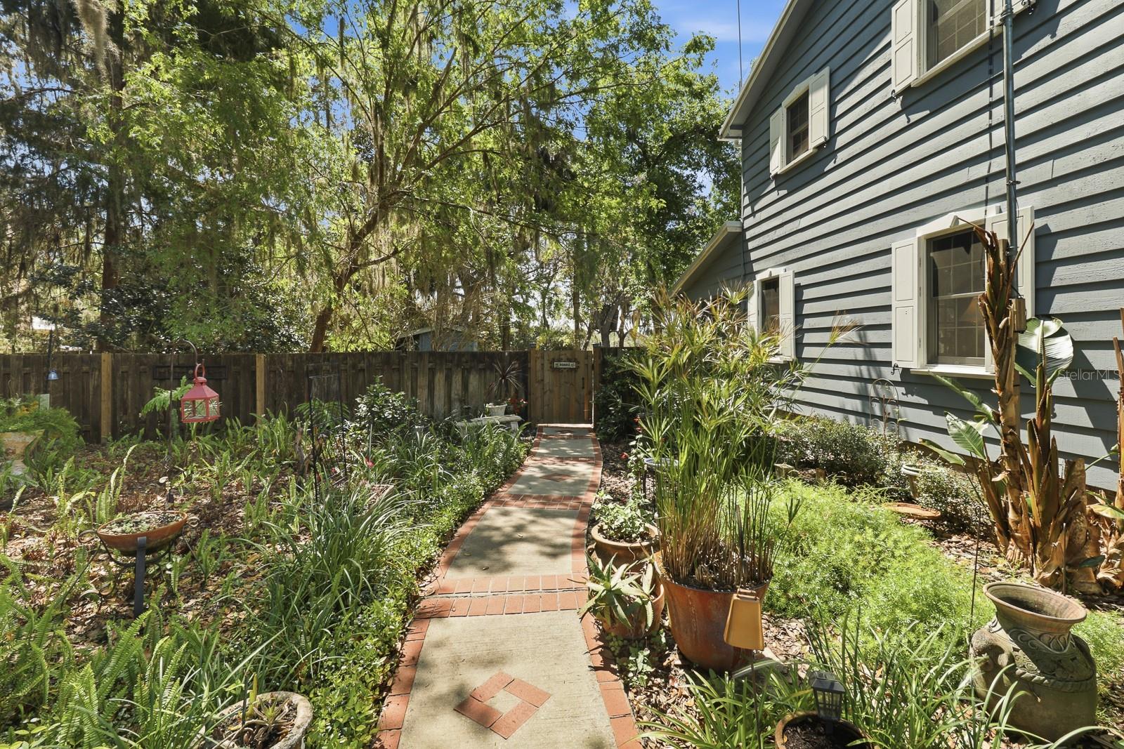 ASSESSORS LT 01 34-16-33 - Residential