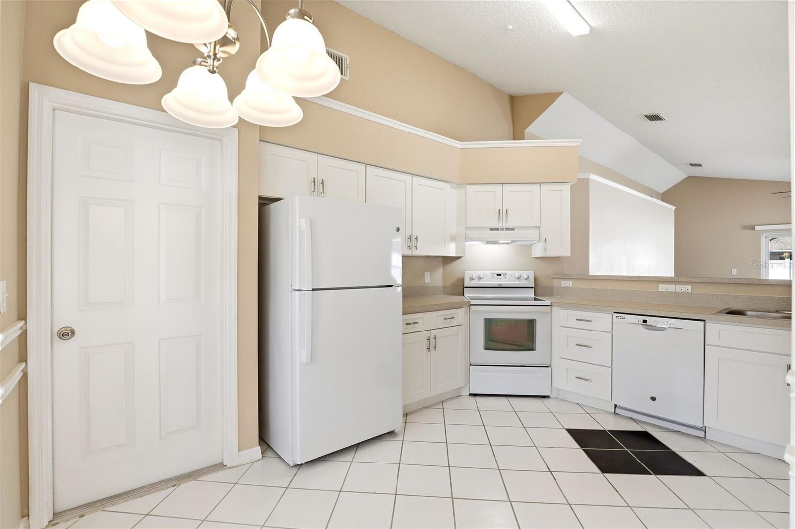 ALAFAYA WOODS PH 16 - Residential