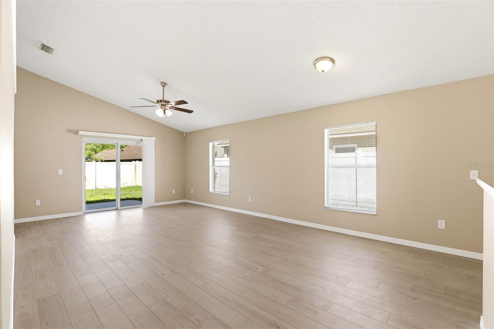 ALAFAYA WOODS PH 16 - Residential