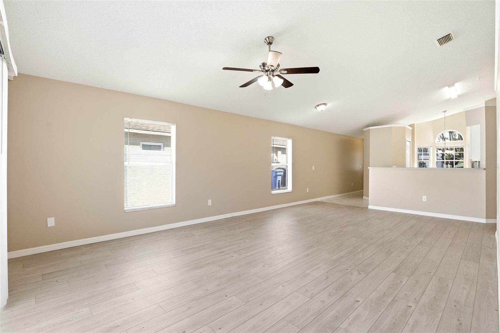 ALAFAYA WOODS PH 16 - Residential