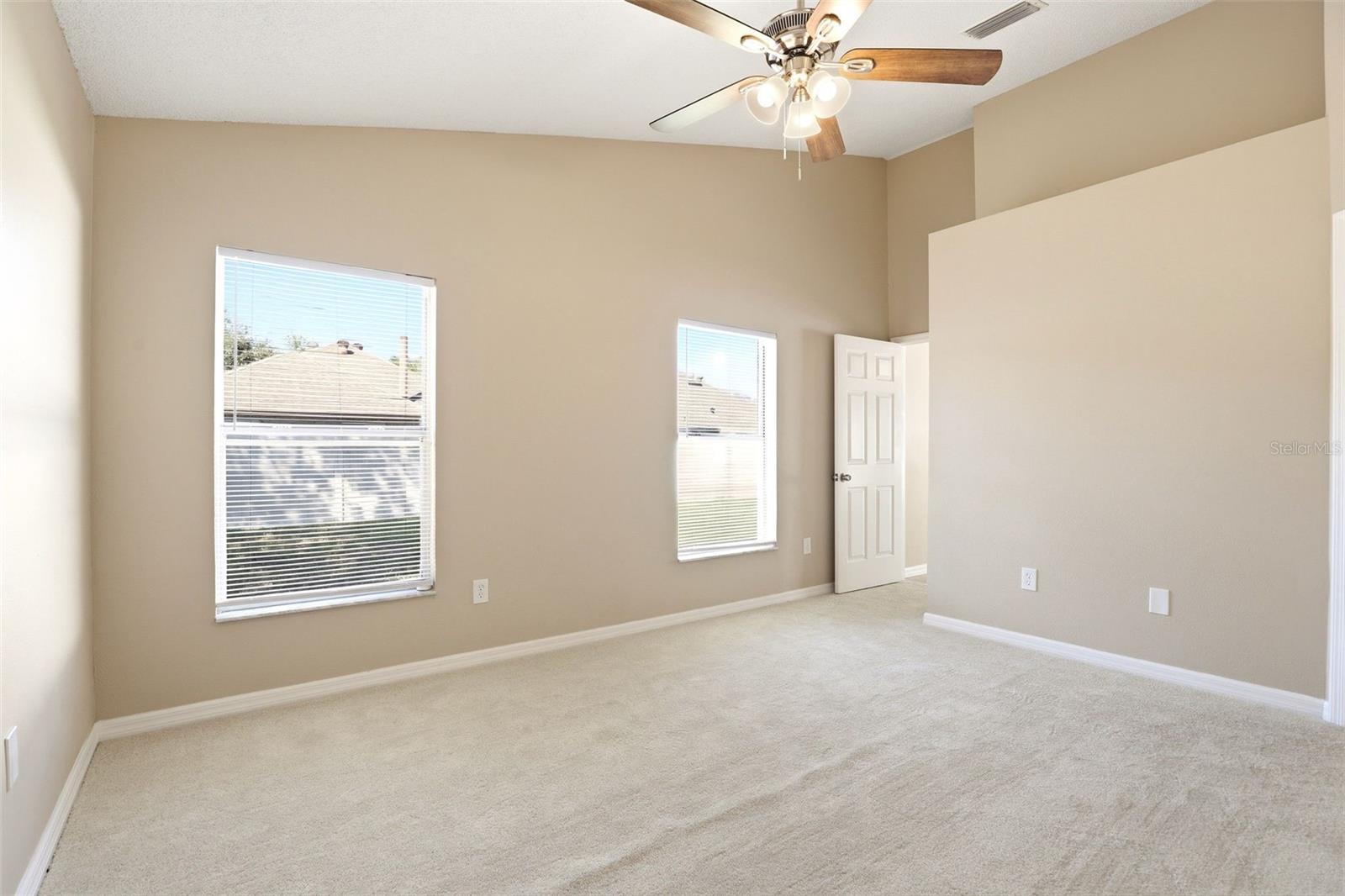 ALAFAYA WOODS PH 16 - Residential