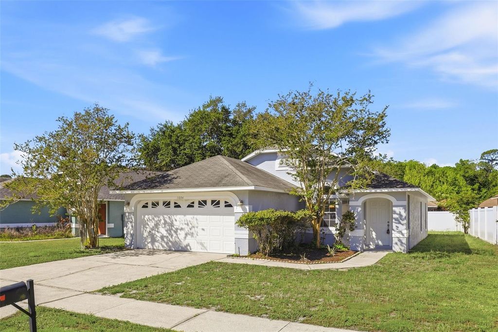 Photo of 1094 Brielle Court, Oviedo, FL 32765 (MLS # O6398020)