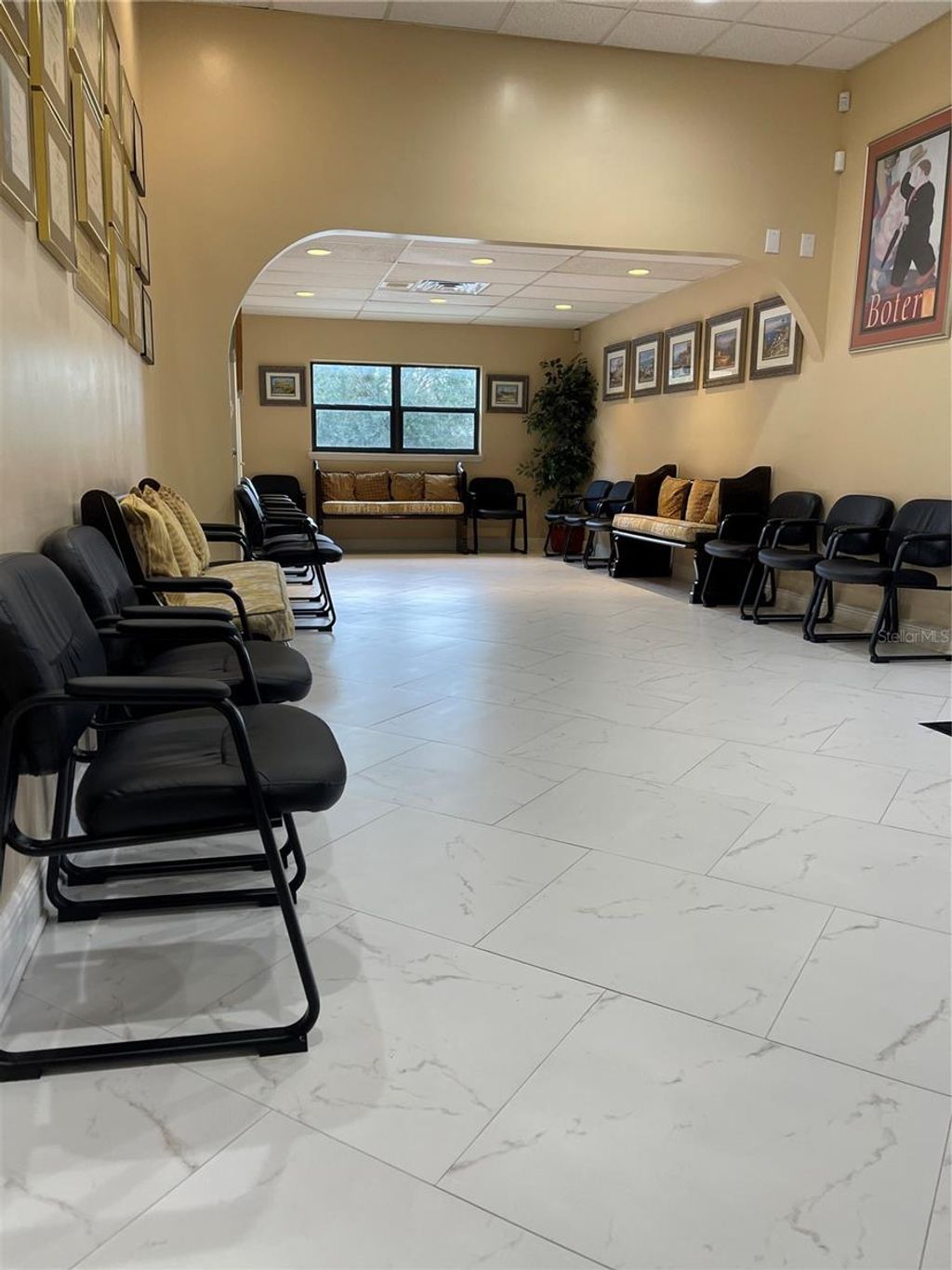 Photo of 702 N Alexander Street, Plant City, FL 33563 (MLS # T3534195)