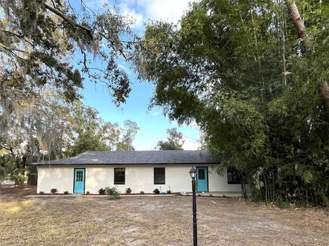 Photo of 6706 Carriage Lane, Lakeland, FL 33811 (MLS # L4954394)