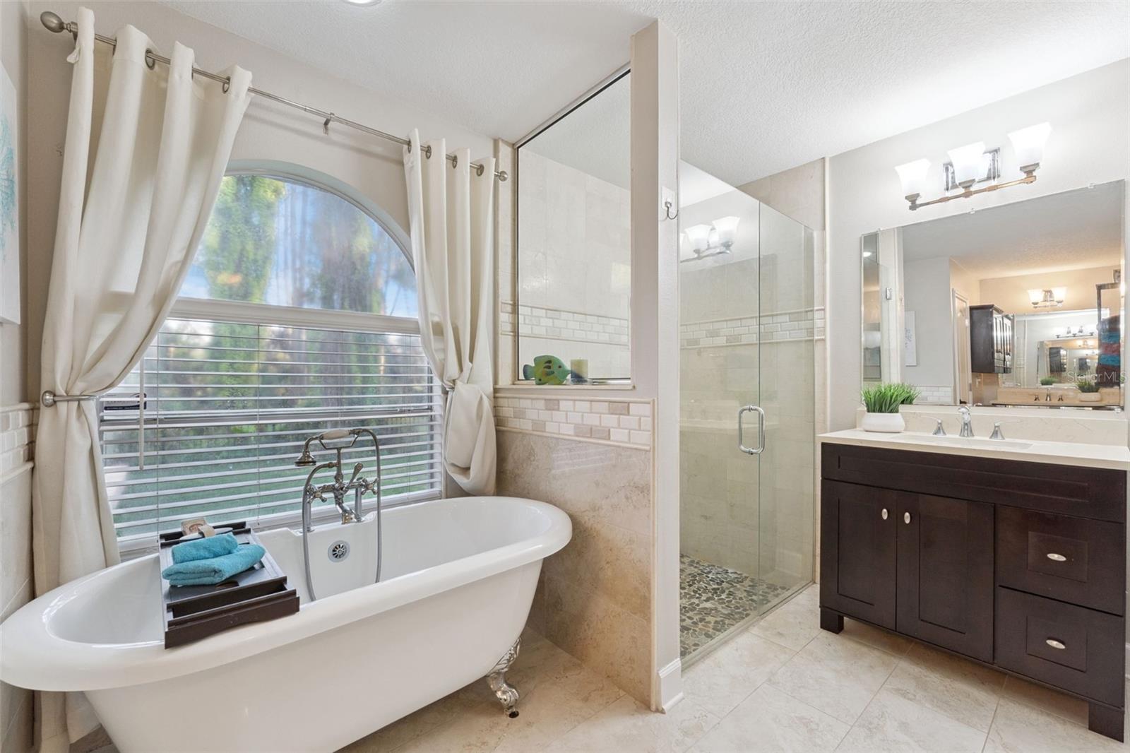 LIVE OAK ESTATES - Residential