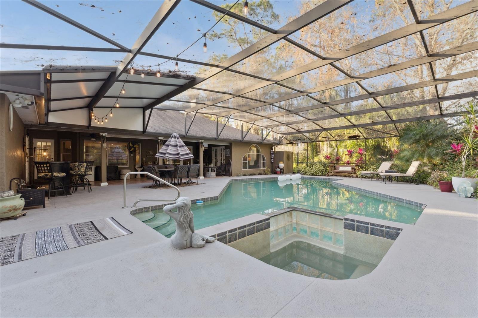 LIVE OAK ESTATES - Residential