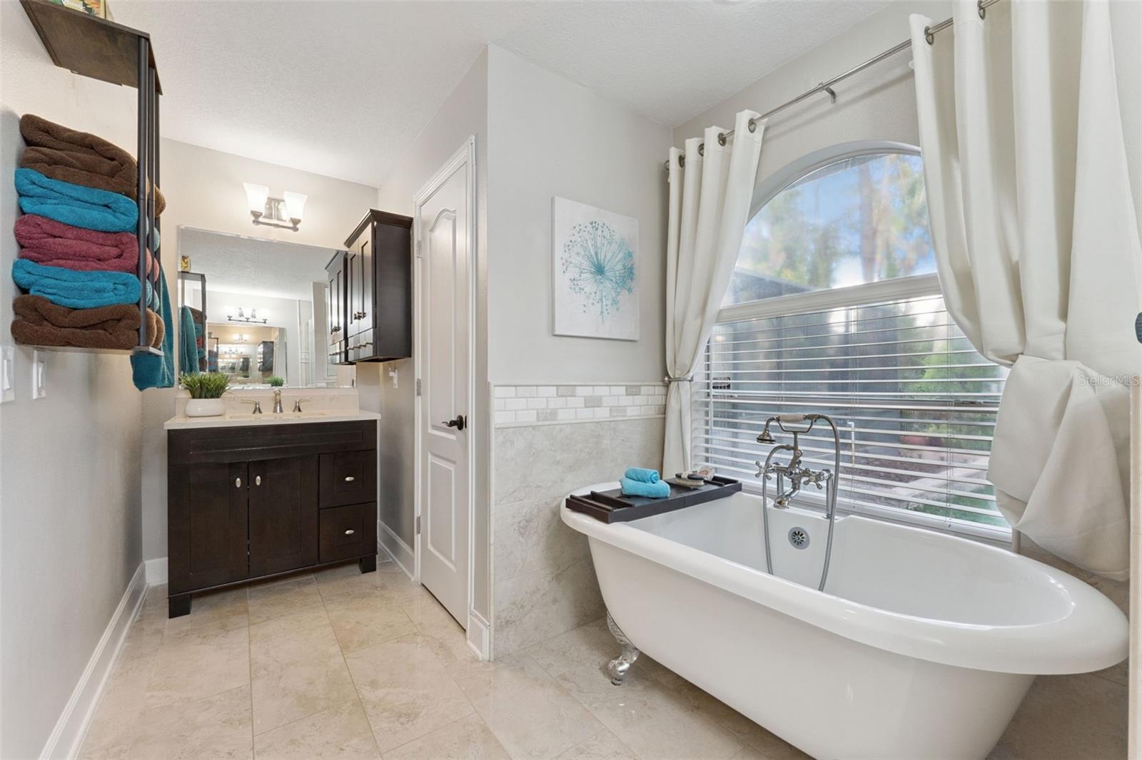 LIVE OAK ESTATES - Residential