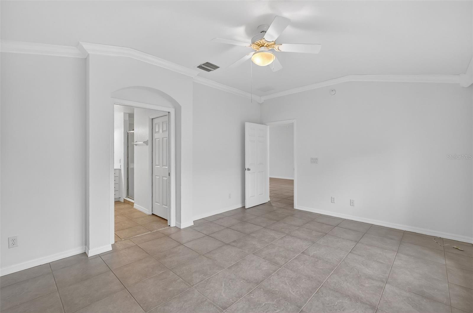 LEESBURG LEGACY LEESBURG UNIT 05 - Residential