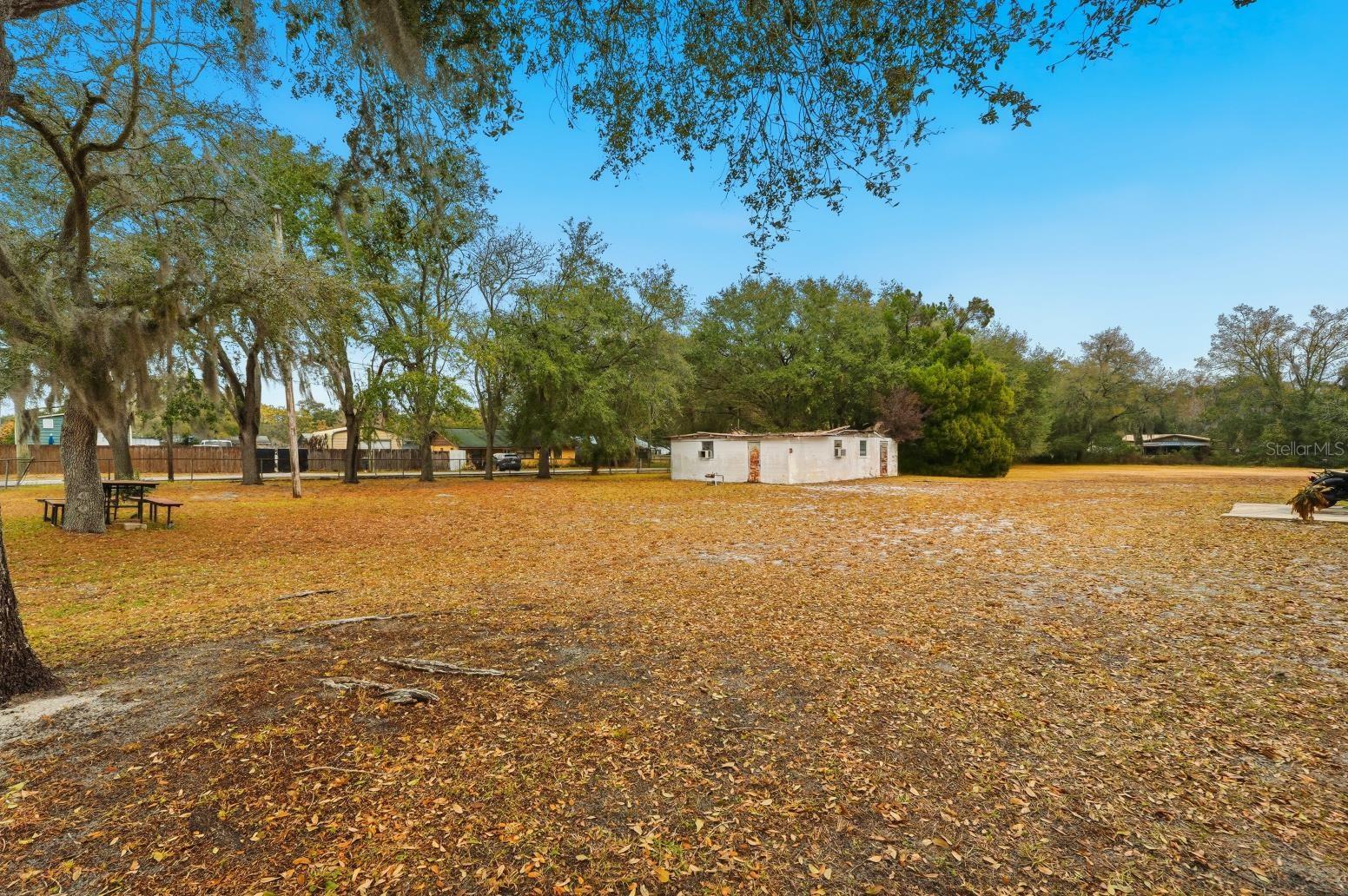 INWOOD - Commercial Sale