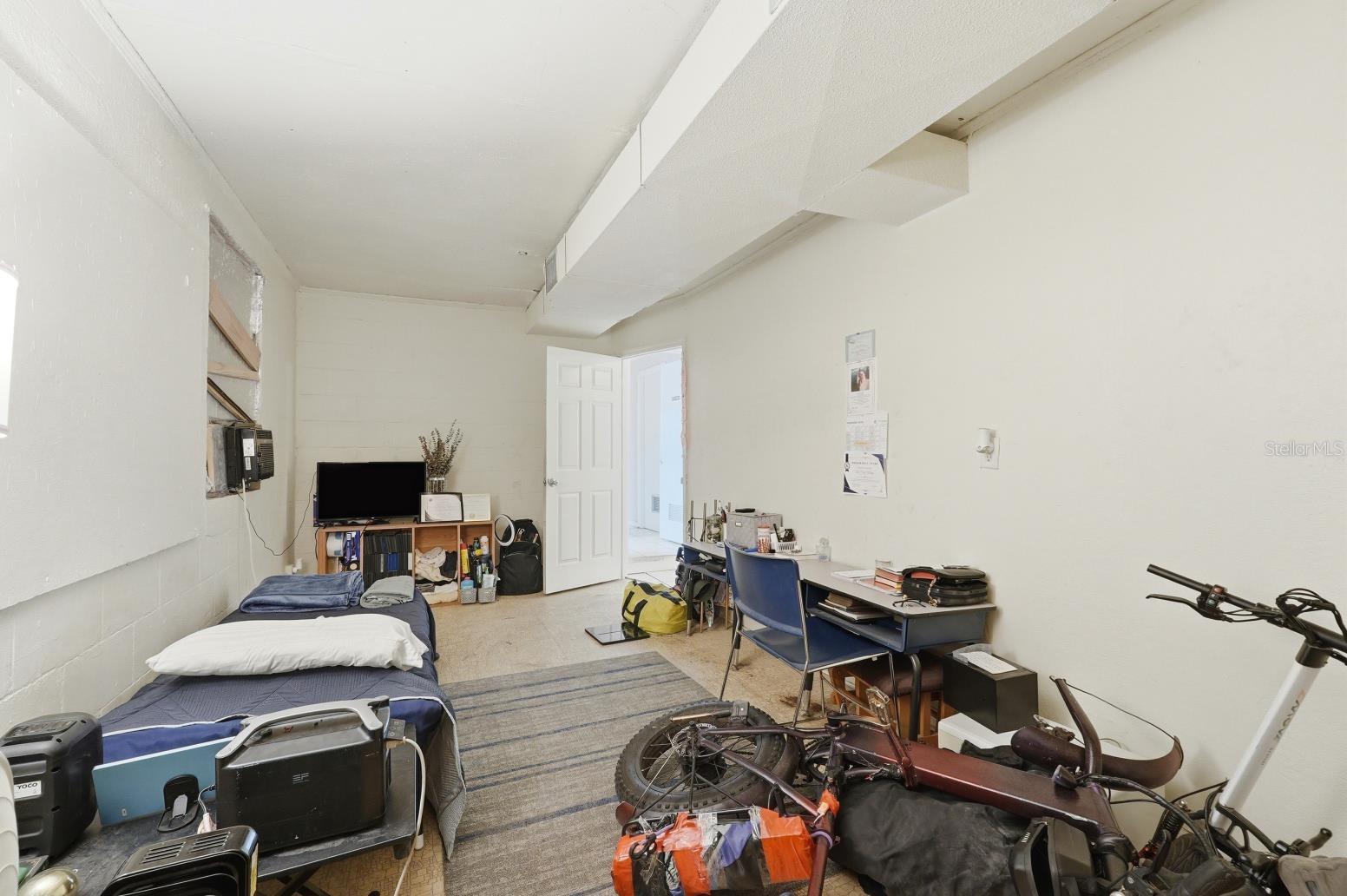 INWOOD - Commercial Sale