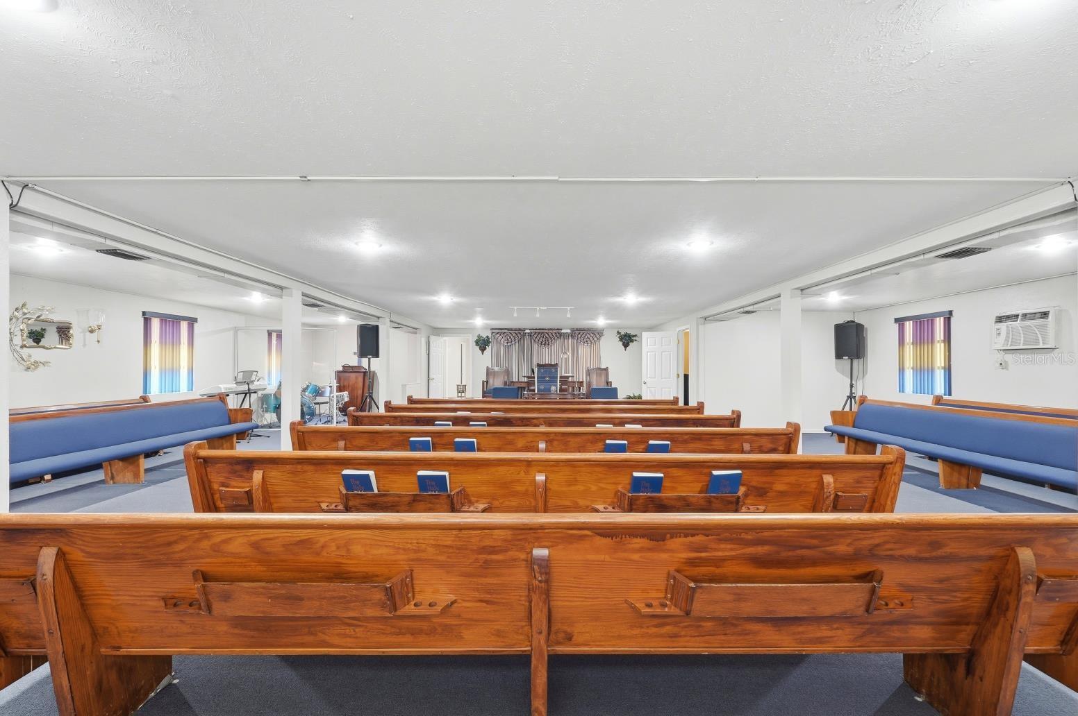 INWOOD - Commercial Sale