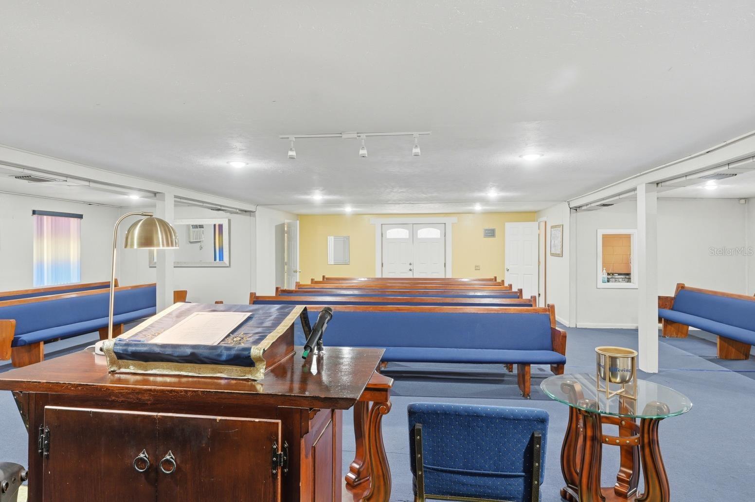 INWOOD - Commercial Sale