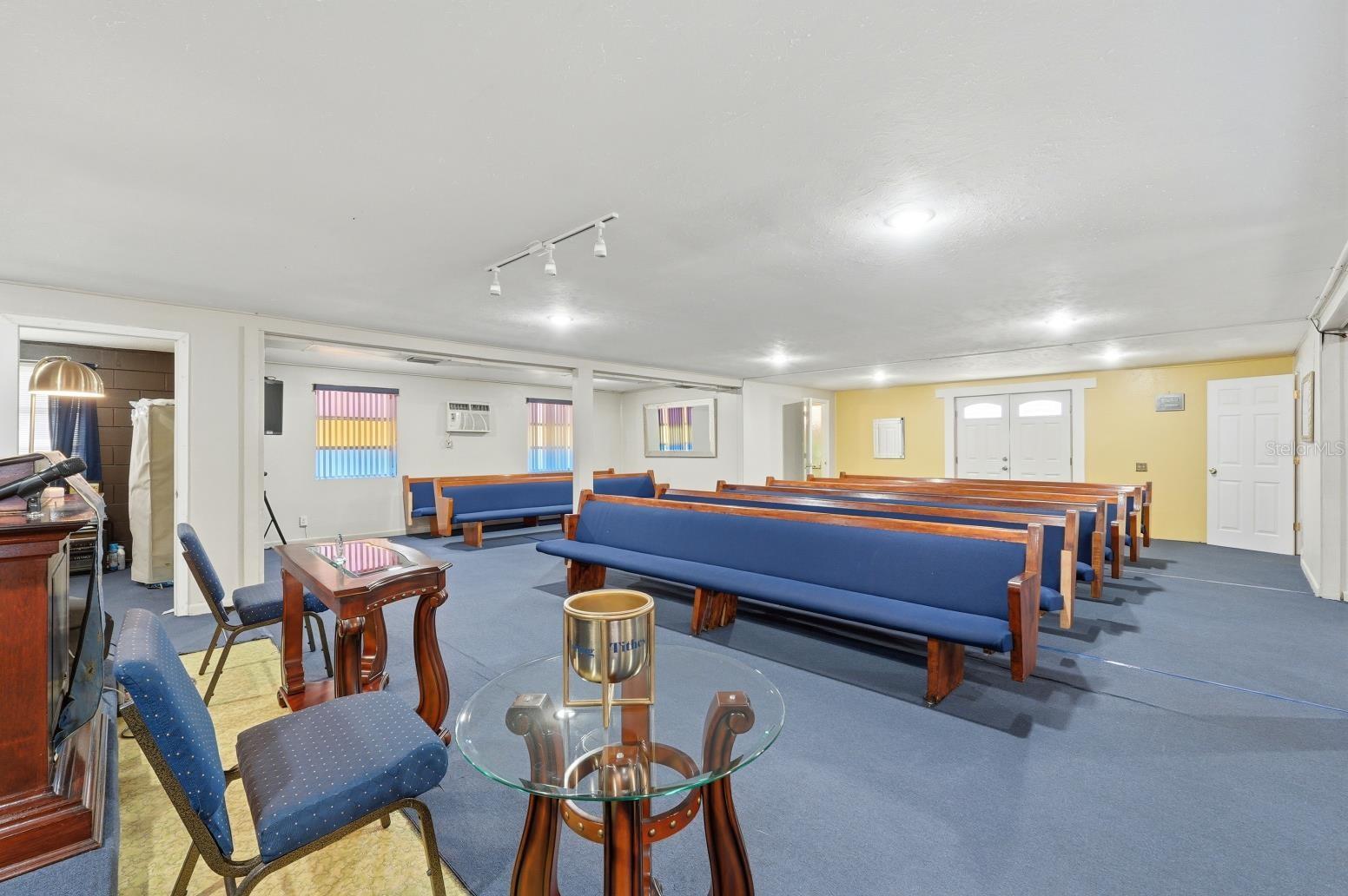 INWOOD - Commercial Sale