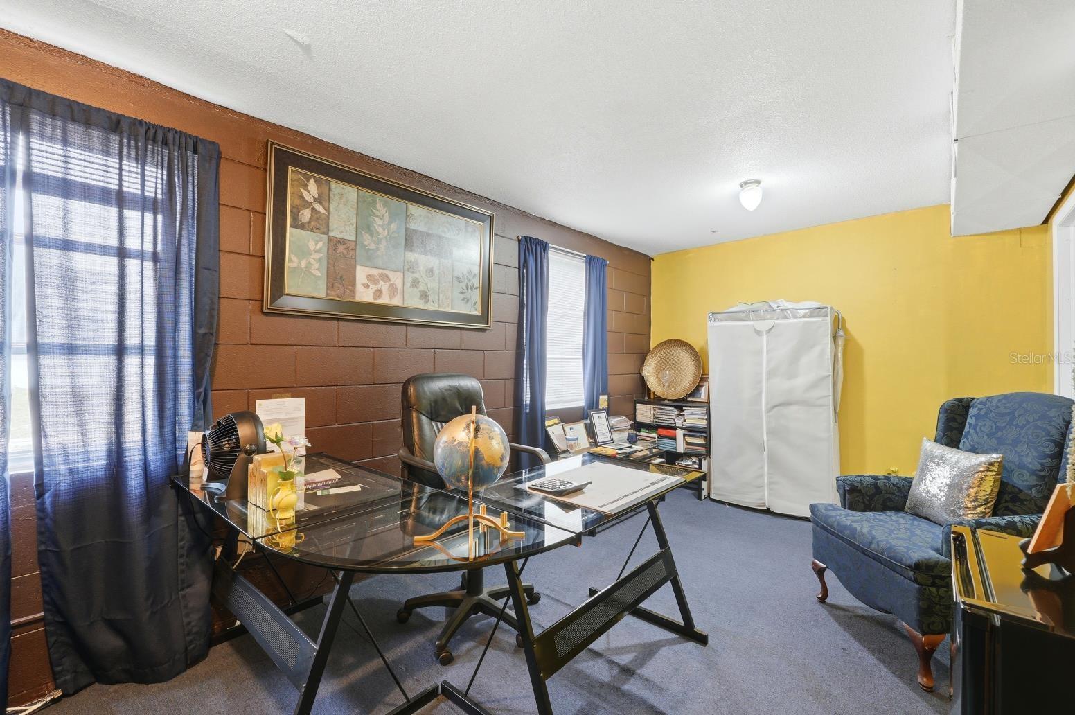 INWOOD - Commercial Sale