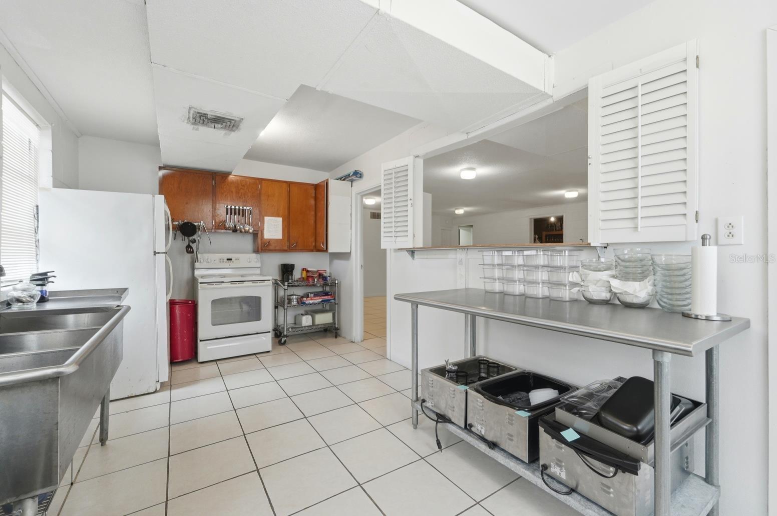 INWOOD - Commercial Sale