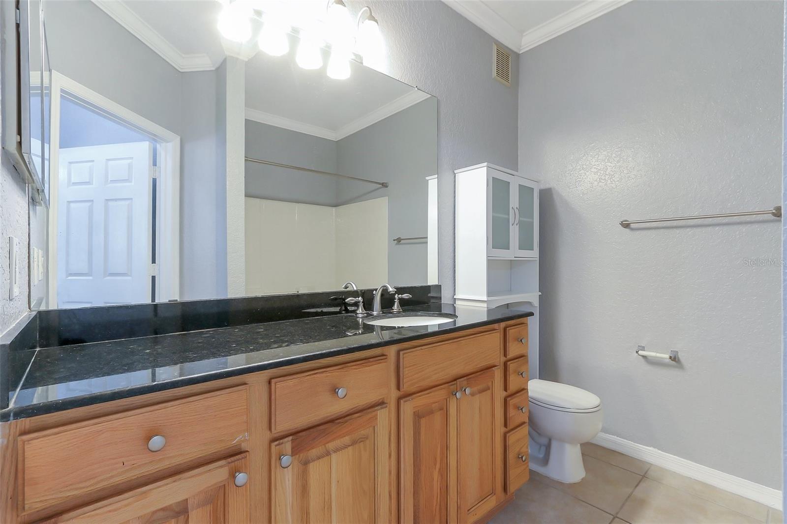 CRESCENT PLACE AT LAKE LOTUS CONDO - Residential