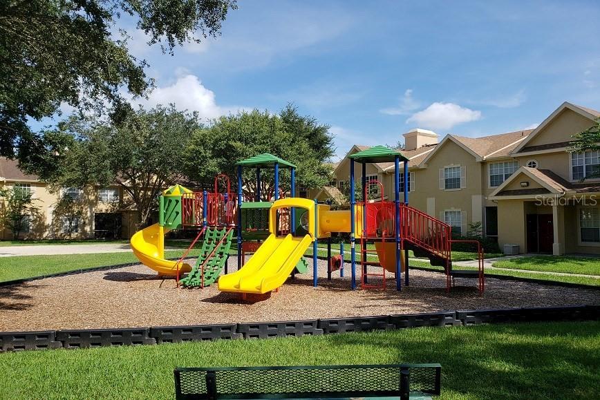 CRESCENT PLACE AT LAKE LOTUS CONDO - Residential