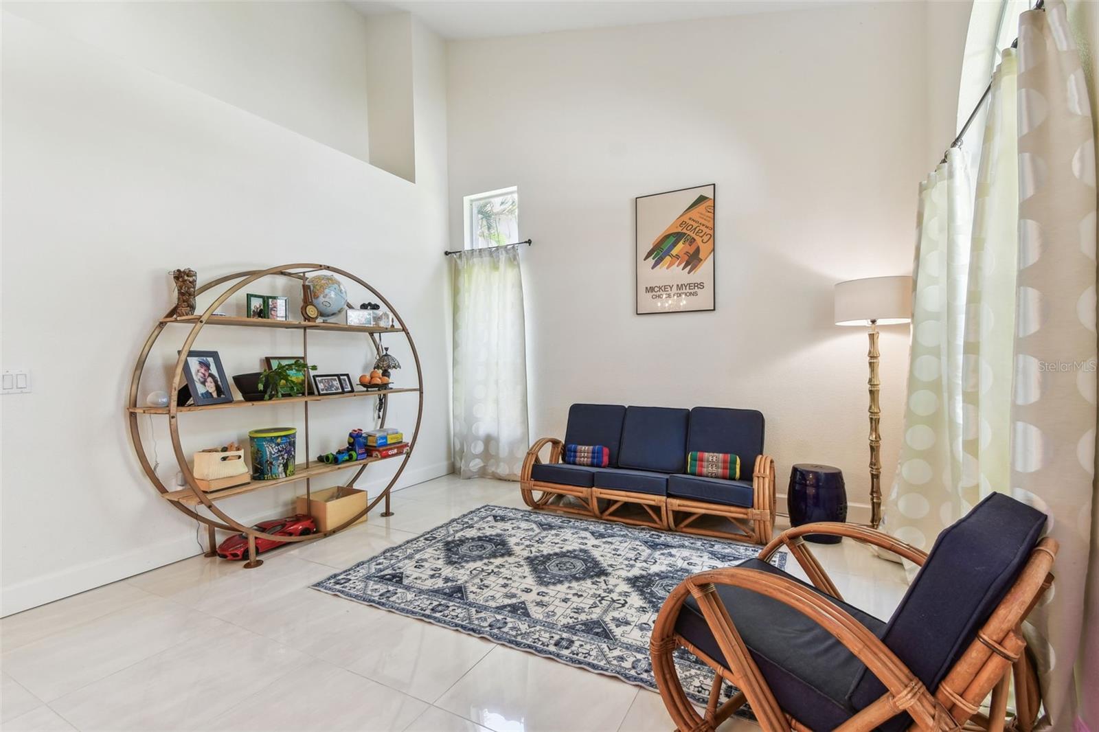 1120 BLUFFS CIRCLE