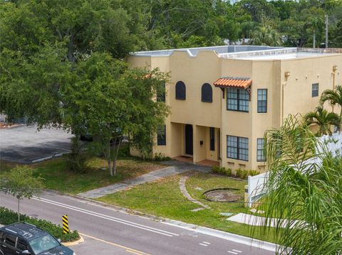 Photo of 316 34th Avenue N, St Petersburg, FL 33704 (MLS # TB8505683)