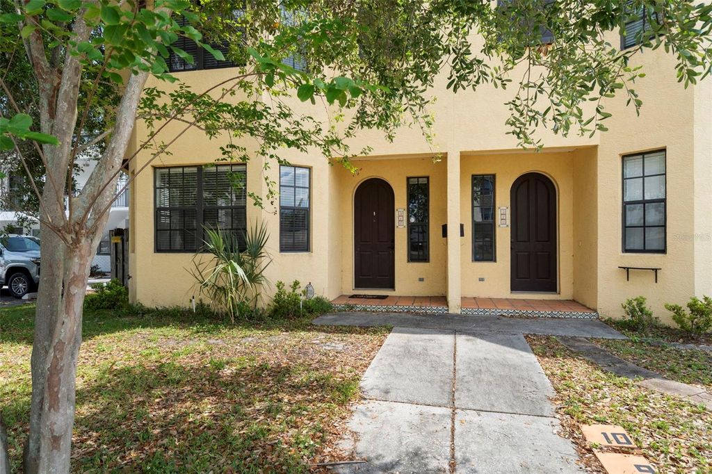 Photo of 316 34th Avenue N, St Petersburg, FL 33704 (MLS # TB8505683)