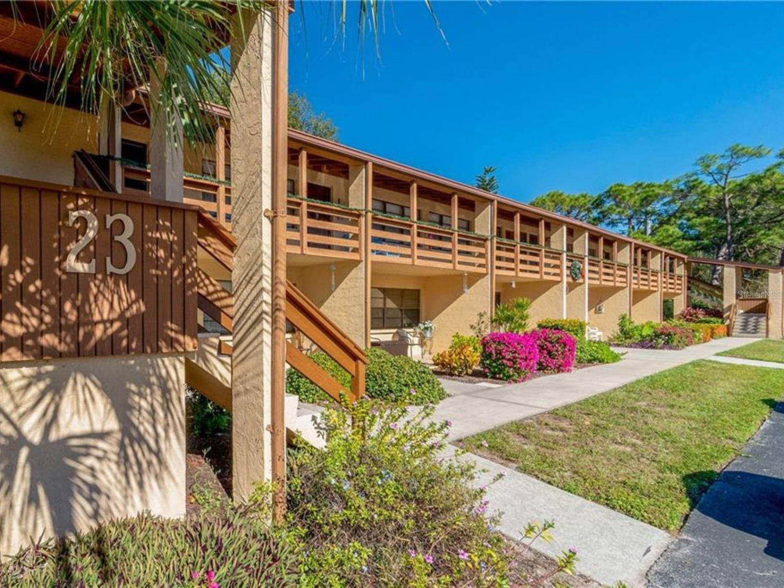 23 QUAILS RUN BOULEVARD 23102